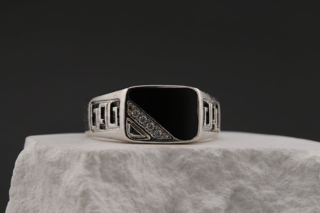 The Gray Onyx Signet
