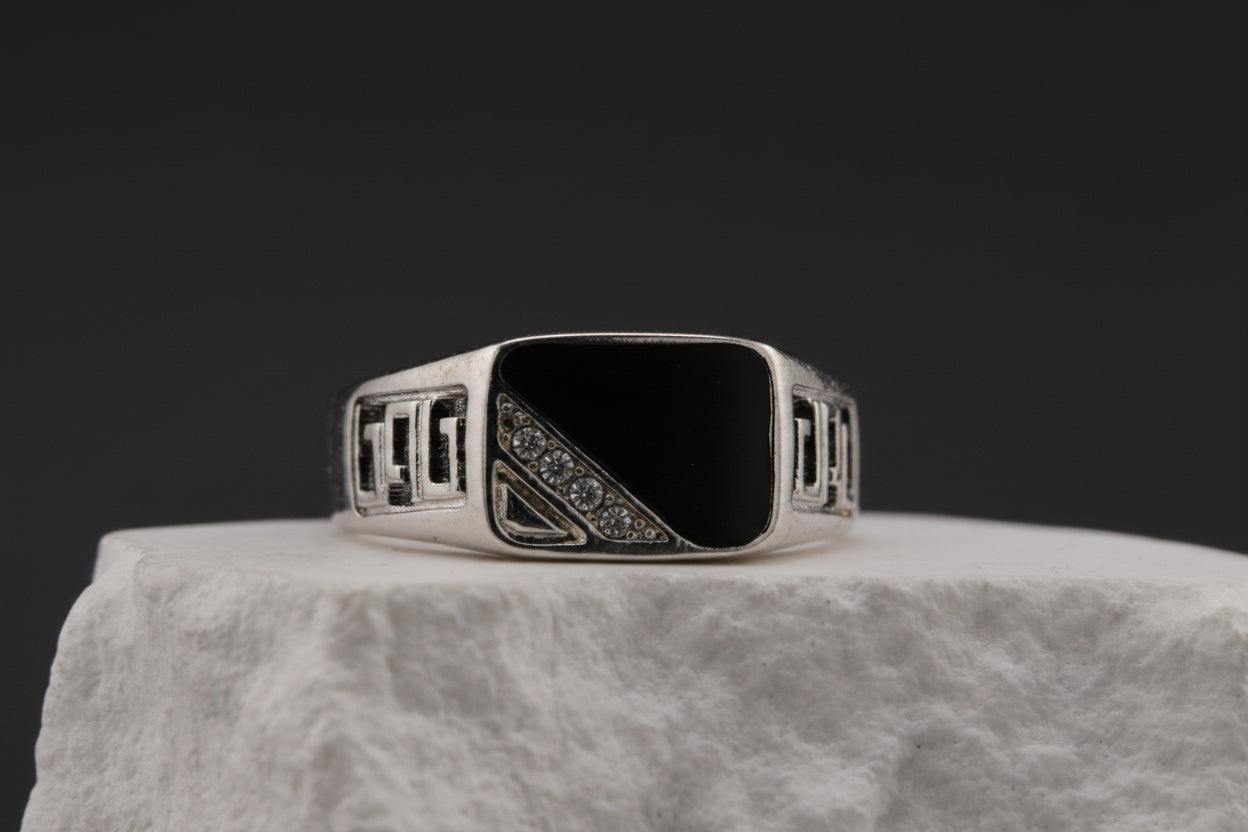 The Gray Onyx Signet
