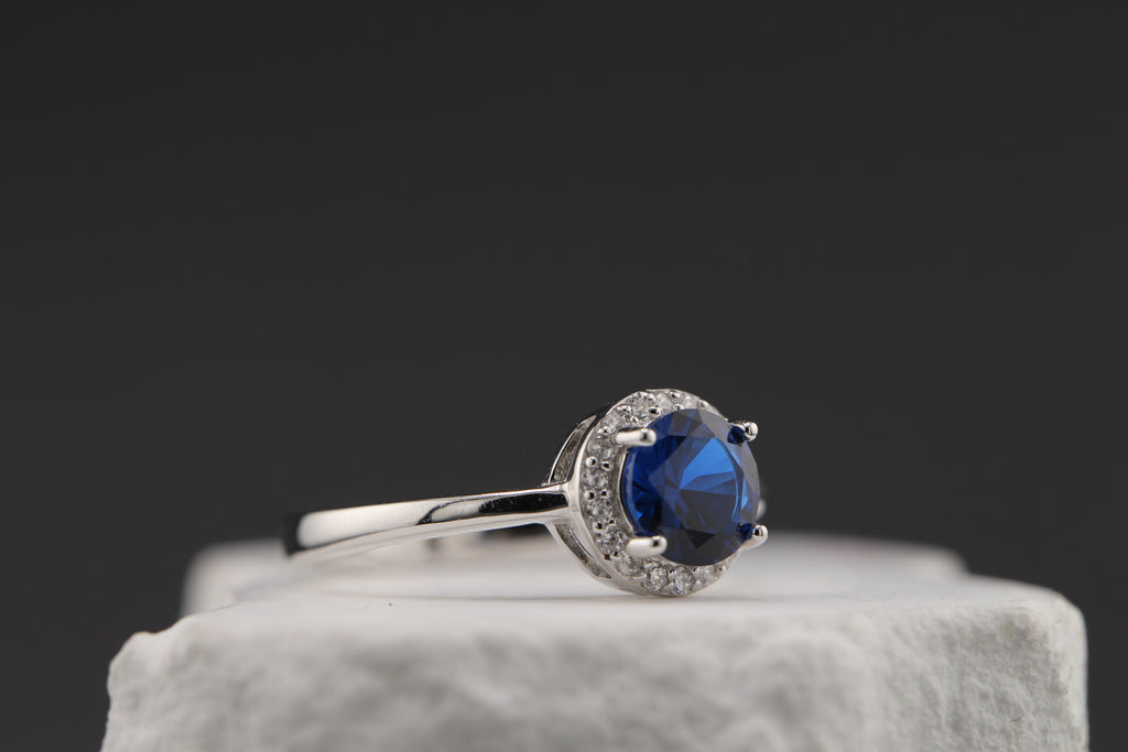 Starfall Sapphire Ring