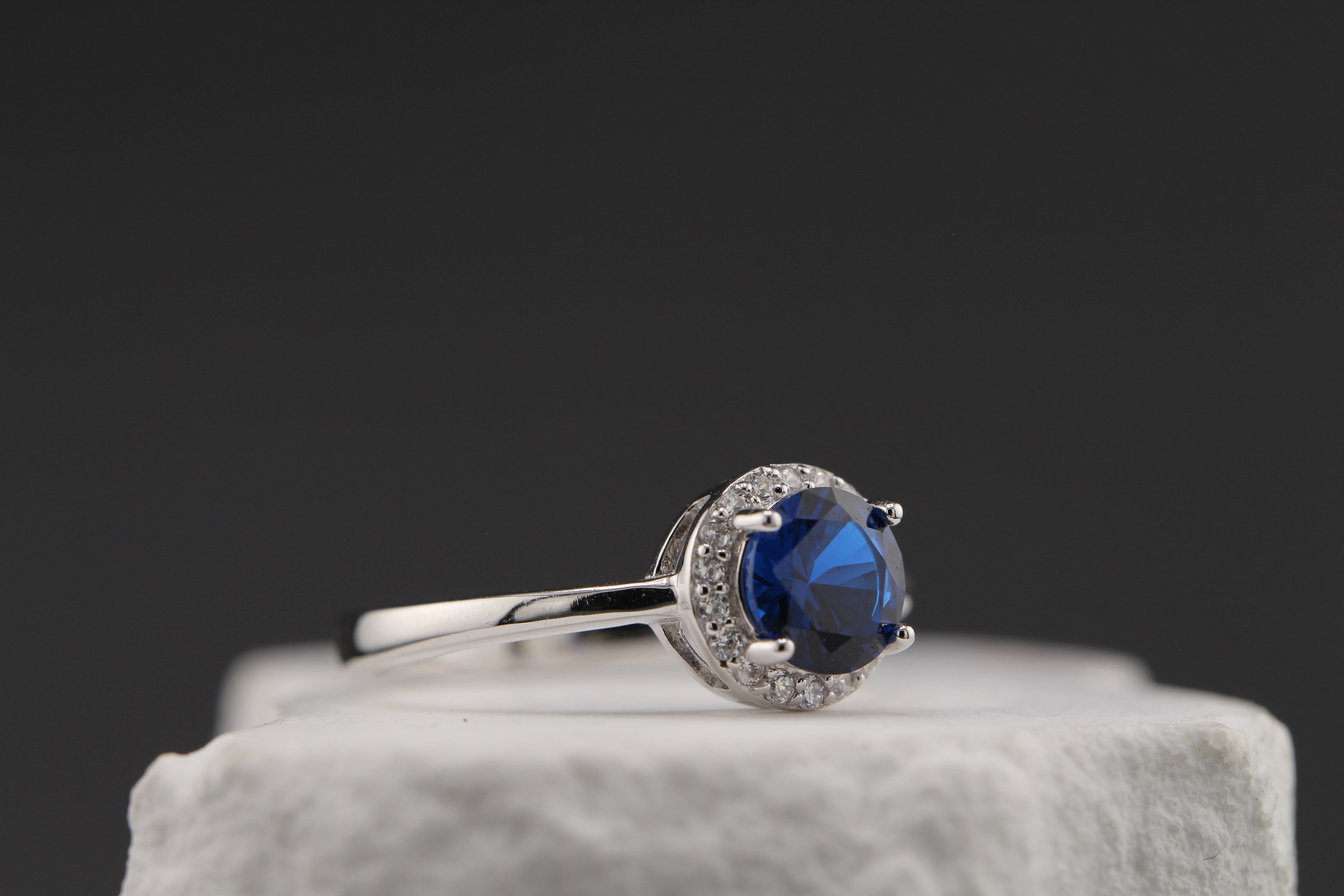 Starfall Sapphire Ring